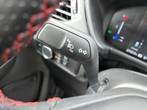 Used 2024 Ford Escape ST-Line w/ Tech Pack #1 AWD/4WD image 23