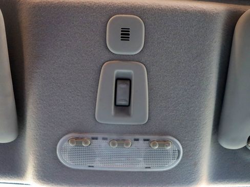 Used 2012 Nissan Juke SV image 34