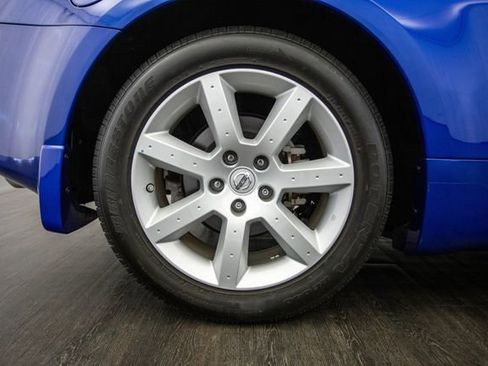 Used 2005 Nissan 350Z Coupe w/ (N93) Cargo Convenience Pkg image 36