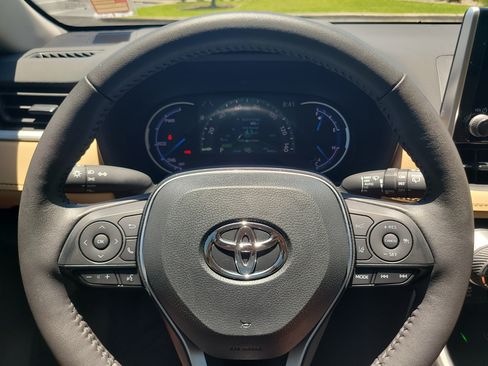 Certified 2024 Toyota RAV4 XLE w/ Convenience Package AWD/4WD image 29