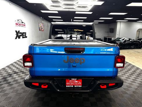 Used 2023 Jeep Gladiator Mojave w/ Cold Weather Group image 13