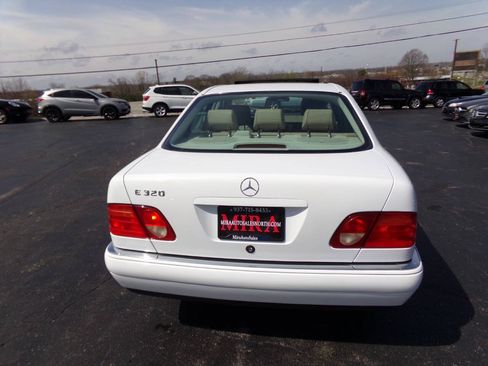 Used 1999 Mercedes-Benz E 320 Sedan w/ X2 Opt Pkg image 6