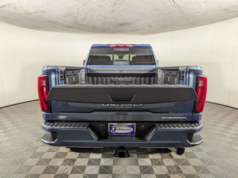 New 2026 GMC Sierra 2500 Denali w/ Denali Reserve Package AWD/4WD image 9