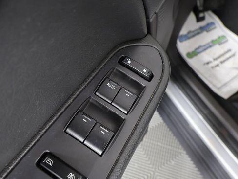 Used 2005 Ford Five Hundred Limited image 31