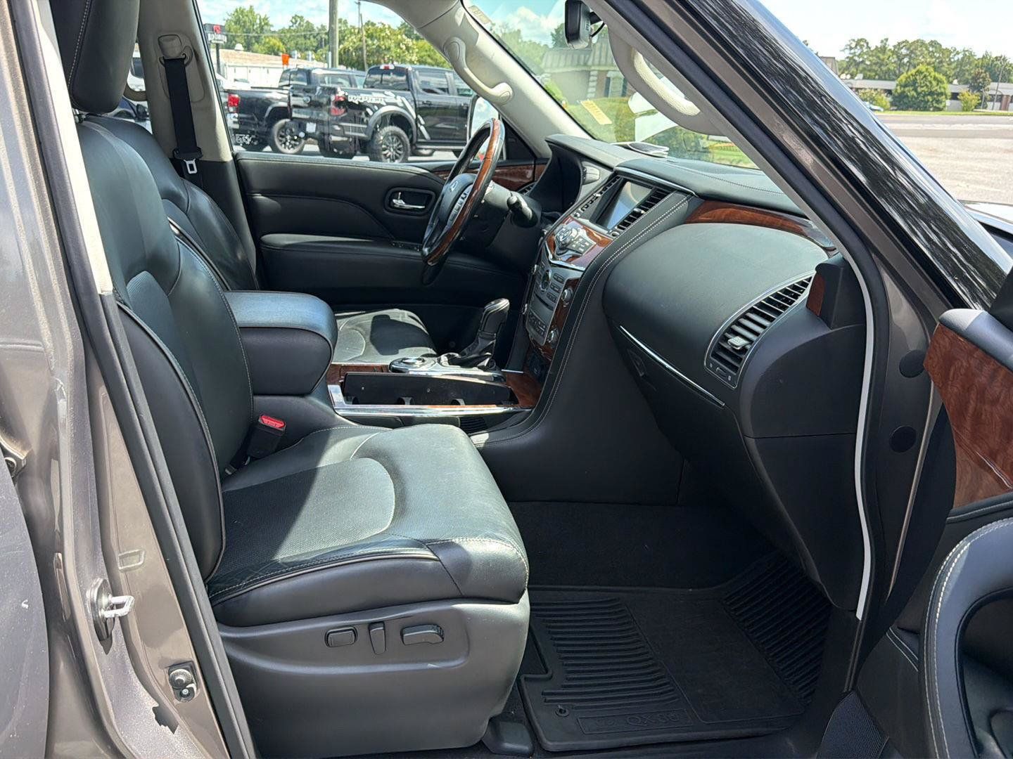 Used 2018 INFINITI QX80 2WD w/ Driver Assistance Package image 14