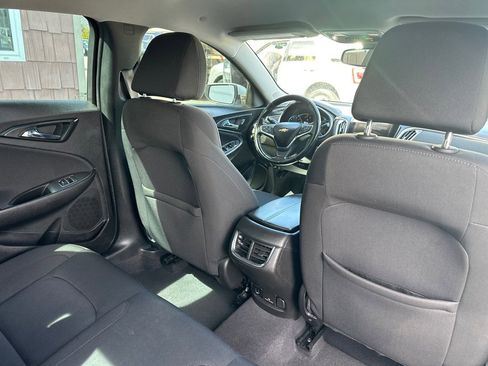 Used 2018 Chevrolet Malibu LT image 13
