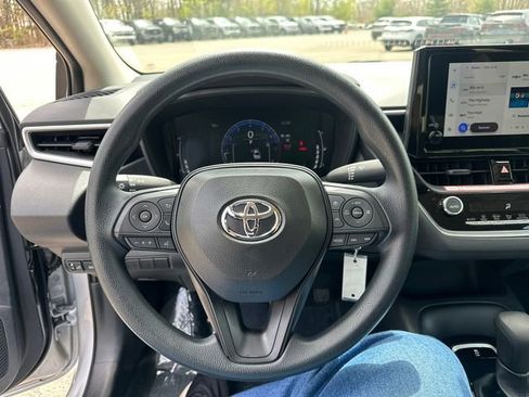 Certified 2026 Toyota Corolla LE FWD image 35