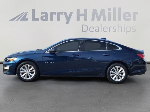 Used 2020 Chevrolet Malibu LT image 2