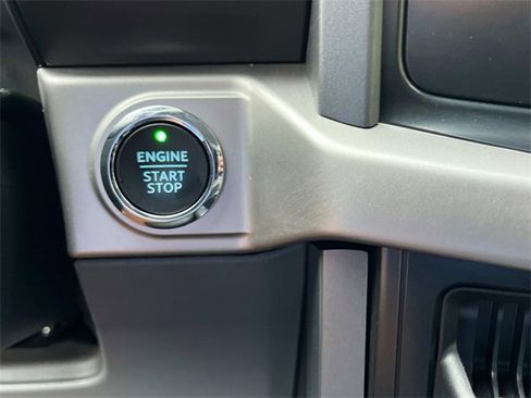 Used 2022 Ford F150 XLT w/ Equipment Group 302A High image 38