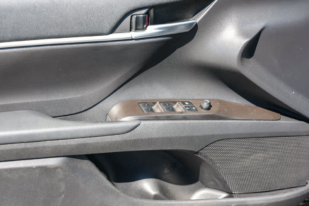 Used 2023 Toyota Camry SE FWD image 20