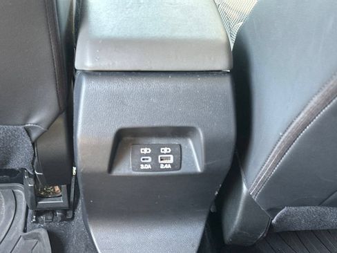 Used 2024 Subaru Crosstrek 2.0i Premium w/ Crosstrek Mirror Package AWD/4WD image 24