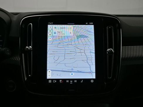 Used 2023 Volvo XC40 B5 Plus w/ Protection Package Premier image 13