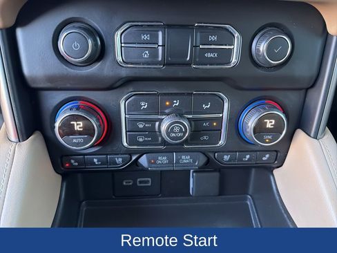 Used 2021 Chevrolet Tahoe Premier w/ Premium Package image 28