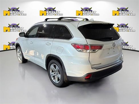 Used 2016 Toyota Highlander Limited image 6