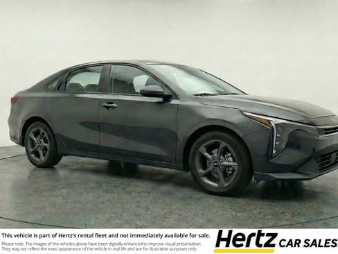 Used 2025 Kia K4 FWD image 1