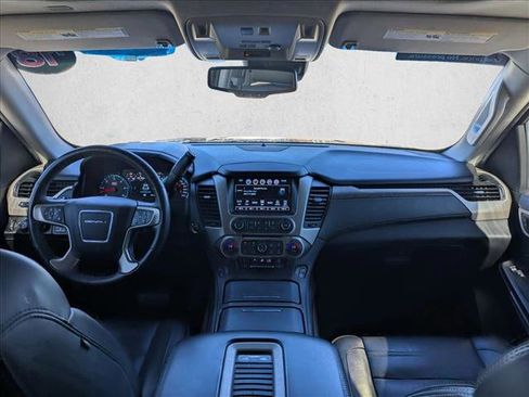 Used 2018 GMC Yukon Denali w/ Denali Ultimate Package image 17