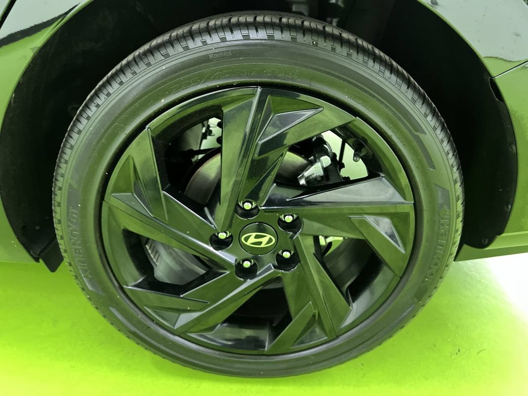 Used 2026 Hyundai Elantra SEL Sport Premium FWD image 14