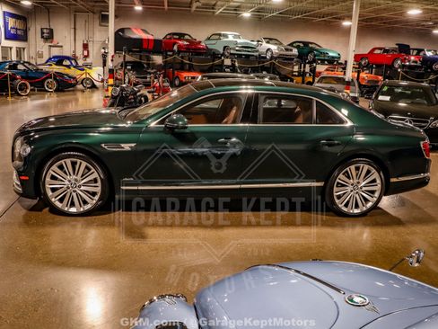 Used 2023 Bentley Flying Spur Azure AWD/4WD image 5
