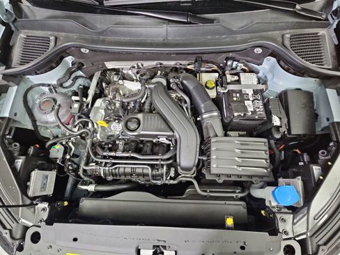 New 2026 Volkswagen Taos SE AWD/4WD image 14