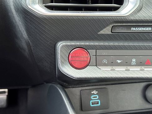 Used 2024 Ford Mustang Premium image 20