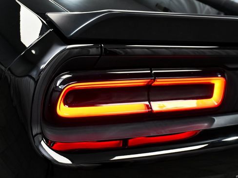 Used 2022 Dodge Challenger SRT Hellcat w/ Plus Package image 70