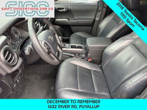 Used 2018 Toyota Tacoma TRD Sport image 16