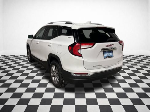 Certified 2022 GMC Terrain SLT image 4