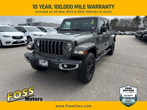 Certified 2021 Jeep Gladiator Sport AWD/4WD image 1