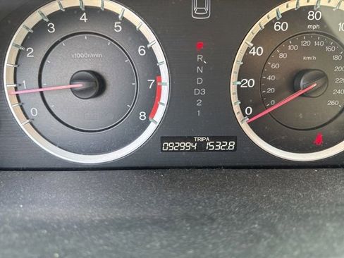 Used 2011 Honda Accord LX image 3