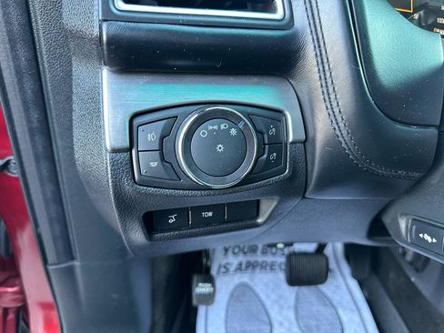 Used 2018 Ford Explorer Platinum AWD/4WD image 41
