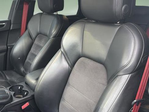 Used 2018 Porsche Macan GTS image 36