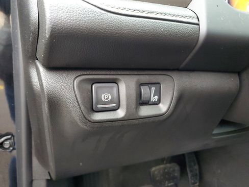 Used 2019 GMC Acadia Denali image 18