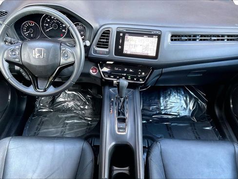 Used 2018 Honda HR-V EX-L image 7
