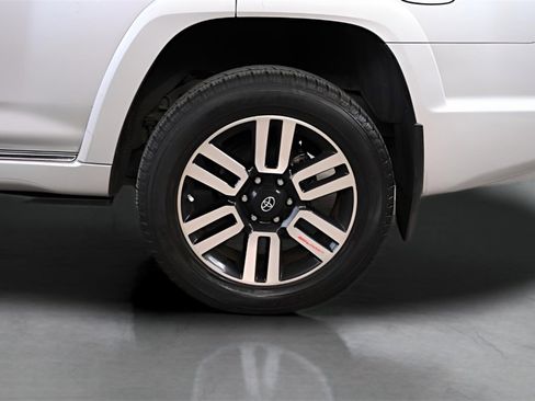 Used 2019 Toyota 4Runner Limited image 10