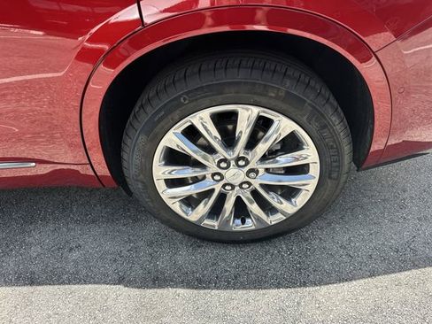 Used 2025 Cadillac XT6 Premium Luxury w/ Technology Package FWD image 9