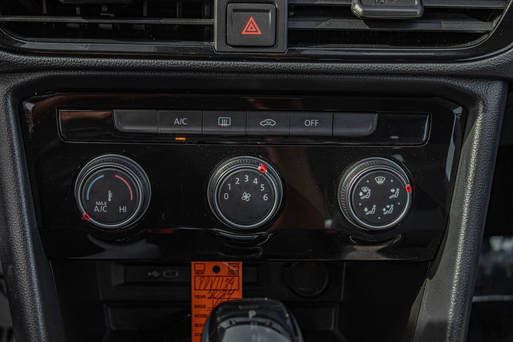 Certified 2024 Volkswagen Taos S FWD image 18