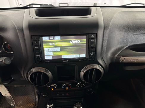 Used 2017 Jeep Wrangler Sport w/ Quick Order Package 24S image 23