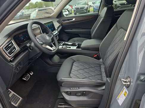 New 2026 Volkswagen Atlas SEL Premium R-Line AWD/4WD image 4