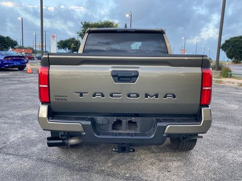 Used 2024 Toyota Tacoma TRD Sport RWD image 6