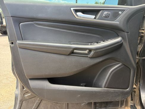 Used 2021 Ford Edge Titanium AWD/4WD image 14