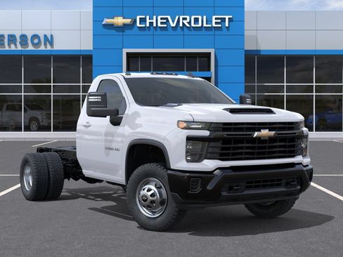 New 2026 Chevrolet Silverado 3500 W/T w/ WT Convenience Package AWD/4WD image 3