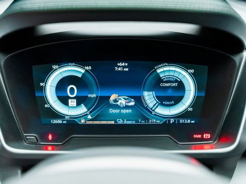 Used 2015 BMW i8 image 40