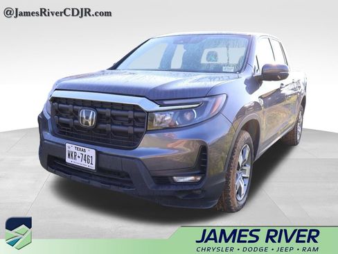 Used 2025 Honda Ridgeline RTL image 2
