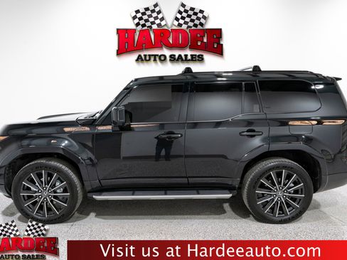 Used 2025 Lexus GX 550 image 1