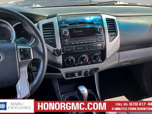 Used 2012 Toyota Tacoma PreRunner w/ TRD Sport Pkg RWD image 10