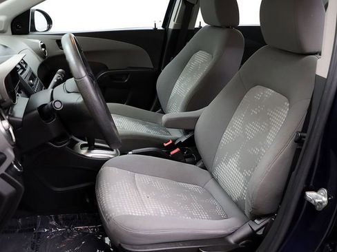 Used 2016 Chevrolet Sonic LS image 9