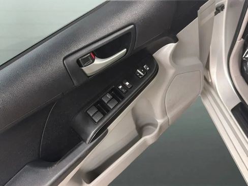 Used 2012 Toyota Camry LE FWD image 15