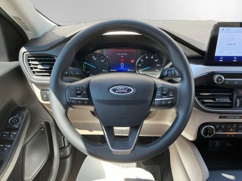 Certified 2022 Ford Escape SE AWD/4WD image 12