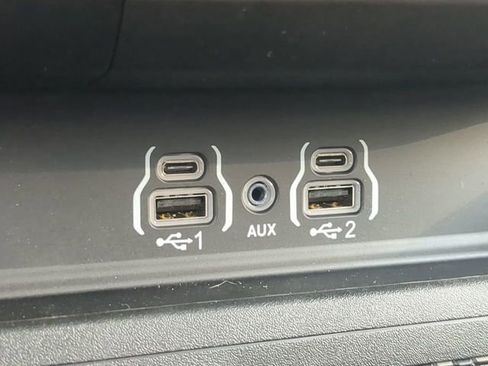 New 2026 RAM 1500 4x4 Crew Cab image 27