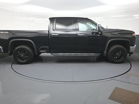 Used 2020 Chevrolet Silverado 2500 LTZ w/ LTZ Plus Package image 2